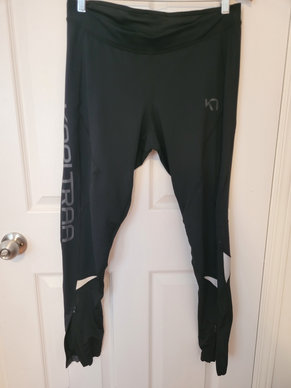 Kari Traa Black Performance Running Reflective Tights